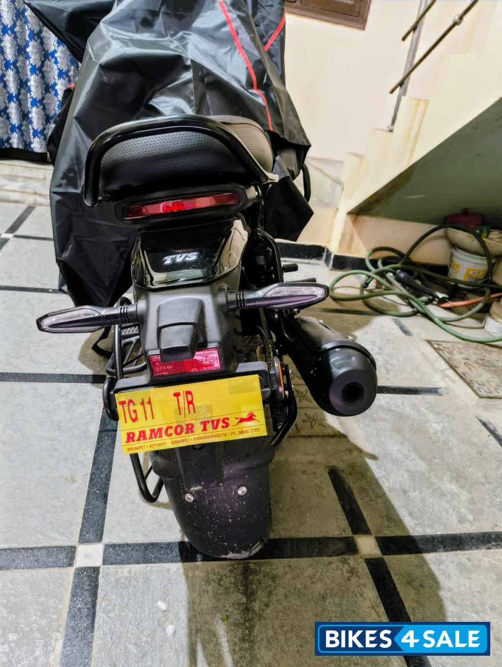 Black TVS Ronin SS