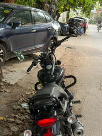 Black And Red Bajaj Avenger Street 220
