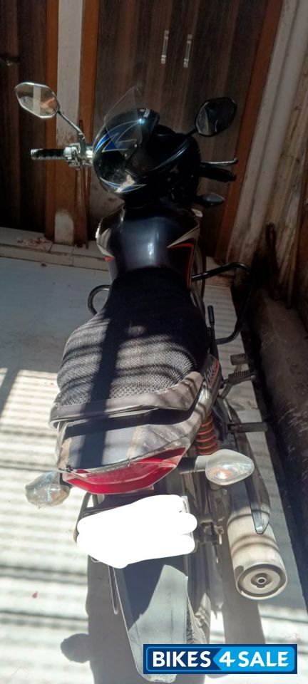 Grey Honda CB Shine