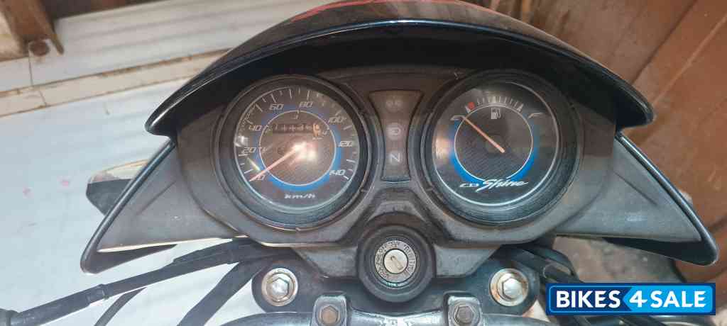 Grey Honda CB Shine Grey Honda CB Shine
