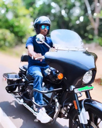Royal Enfield Super Meteor 650