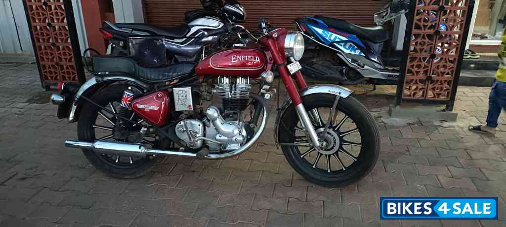 Candy Red Royal Enfield Bullet Standard 350