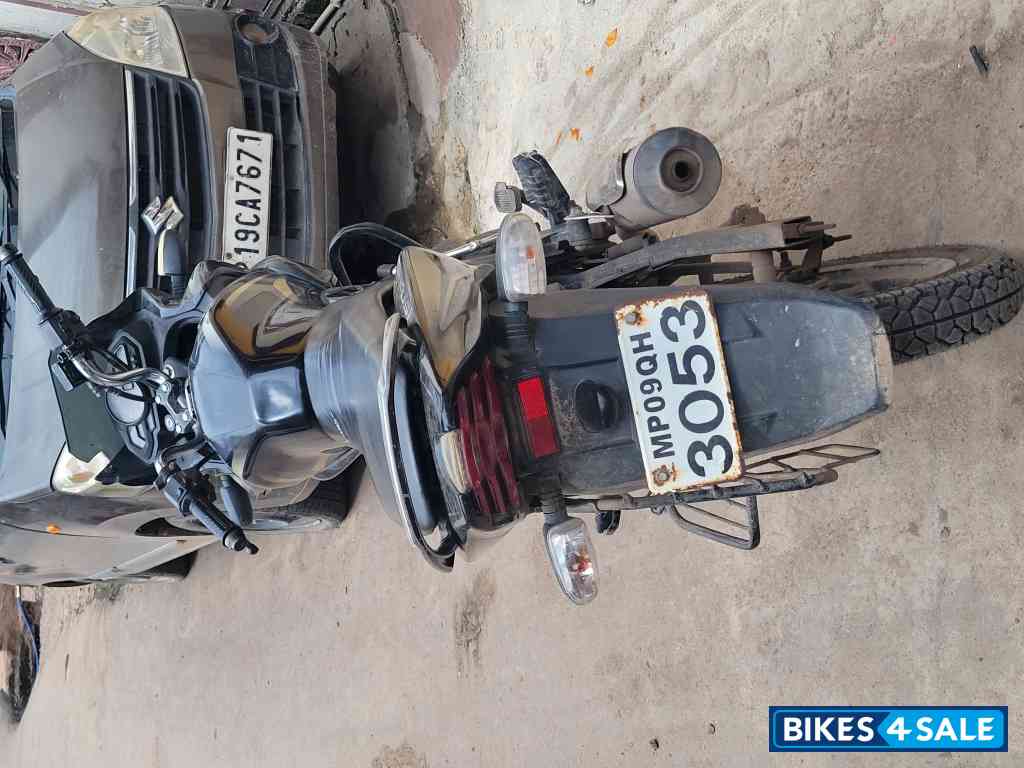 Bajaj Discover 150 F