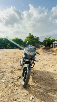 Bajaj Pulsar 220F 2017 Model