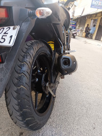 Black Yamaha FZ16