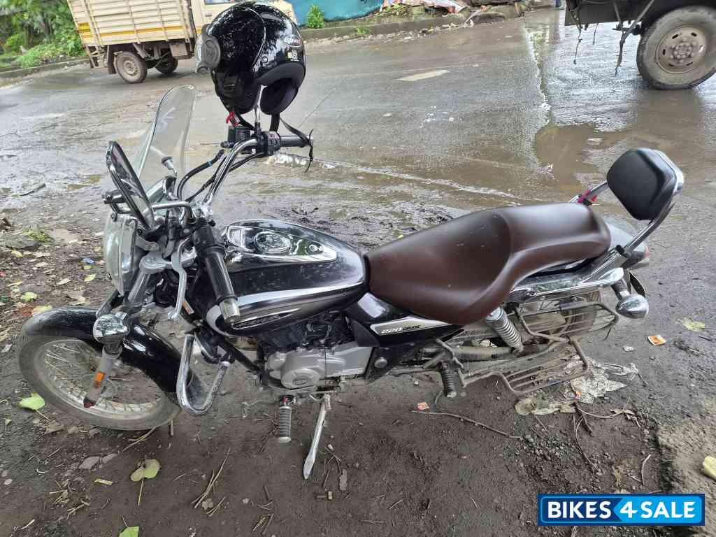 Bajaj Avenger Cruise 220 BS6