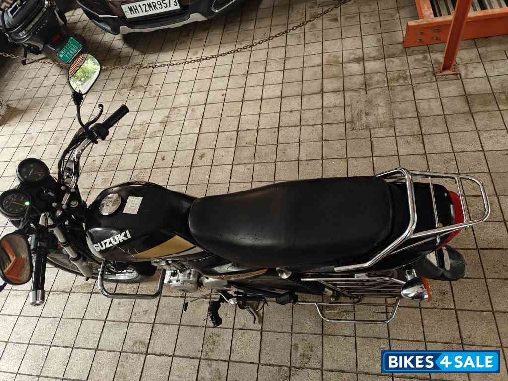 Black Suzuki Heat