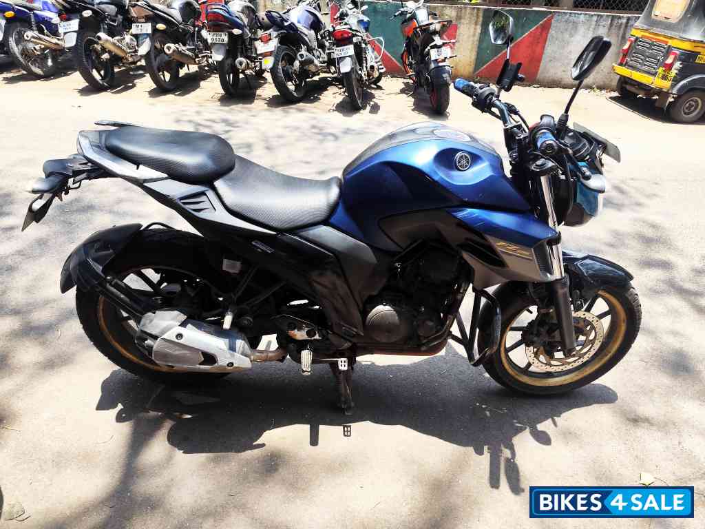 Yamaha FZ25