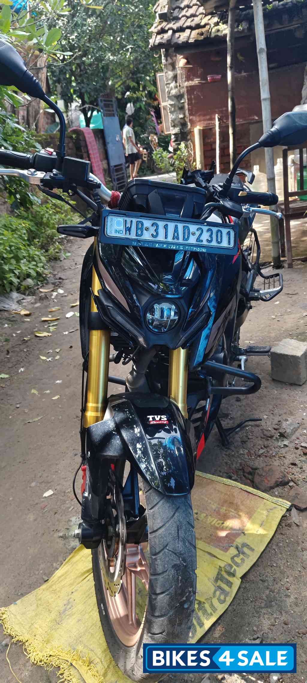 TVS Apache RTR 160 4V Anniversary Edition TVS Apache RTR 160 4V Anniversary Edition