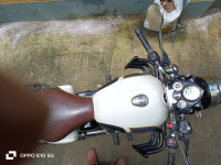 White Royal Enfield Classic 350