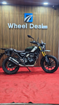 Triumph Scrambler 400 X