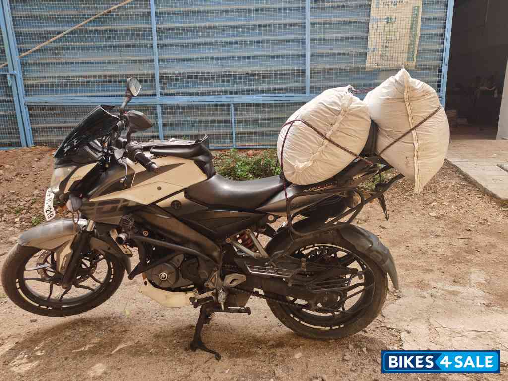 Bajaj Pulsar 200 NS