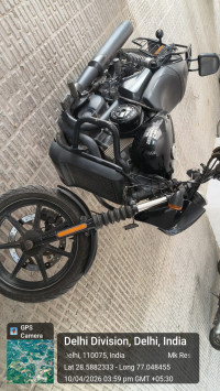 Black Harley Davidson Street 750