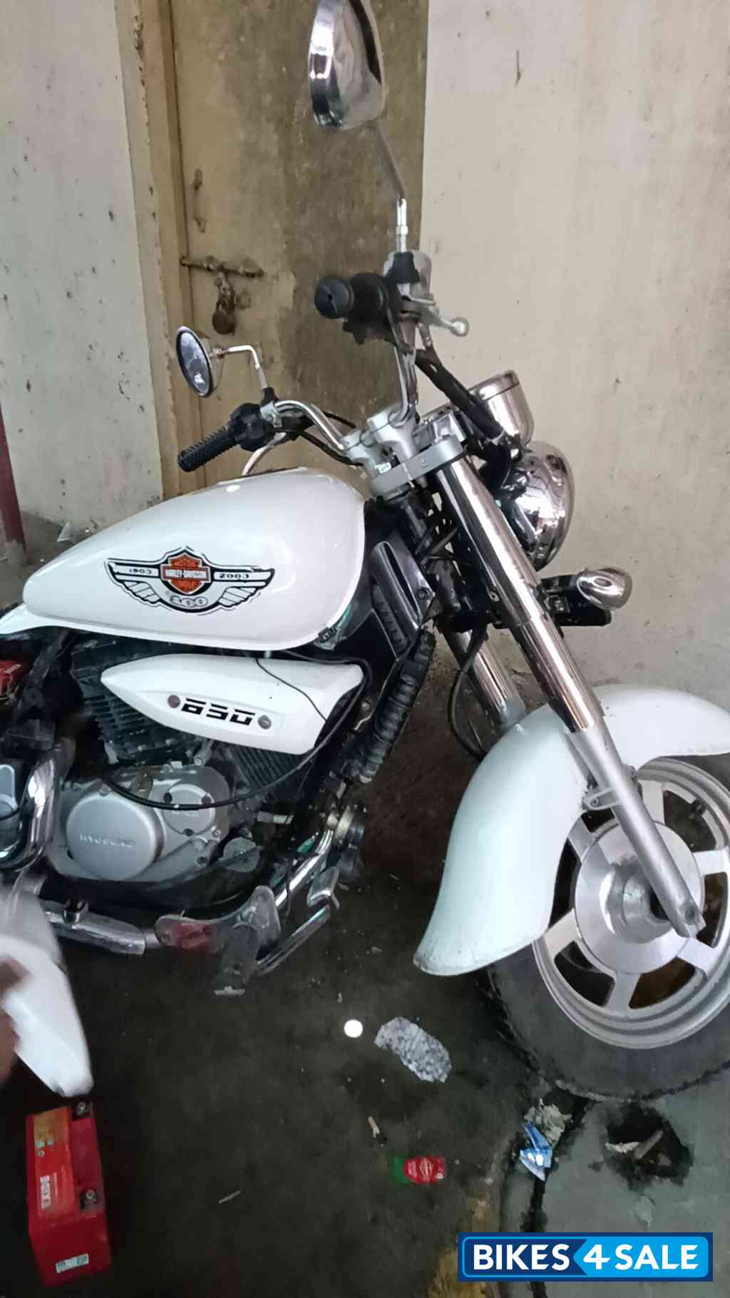 Hyosung Aquila GV250