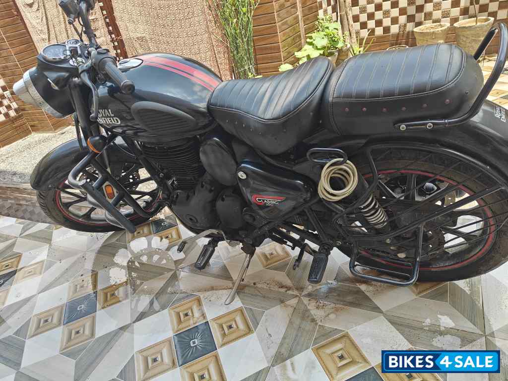 Stealth Black Royal Enfield Classic Stealth Black Stealth Black Royal Enfield Classic Stealth Black