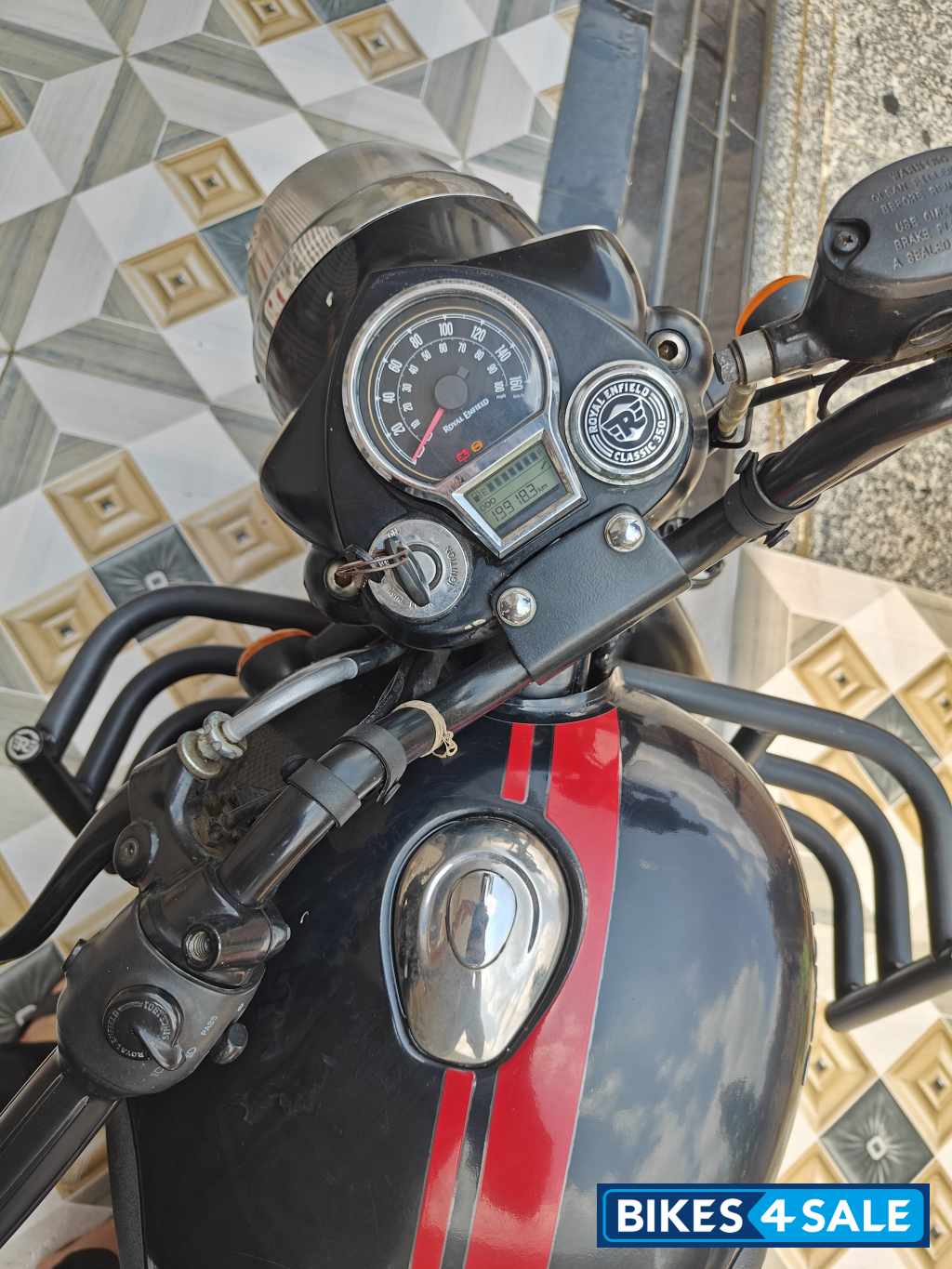 Stealth Black Royal Enfield Classic Stealth Black Stealth Black Royal Enfield Classic Stealth Black