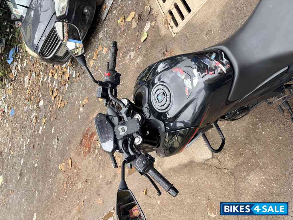 Bajaj Pulsar N250 Dual Channel ABS Bajaj Pulsar N250 Dual Channel ABS