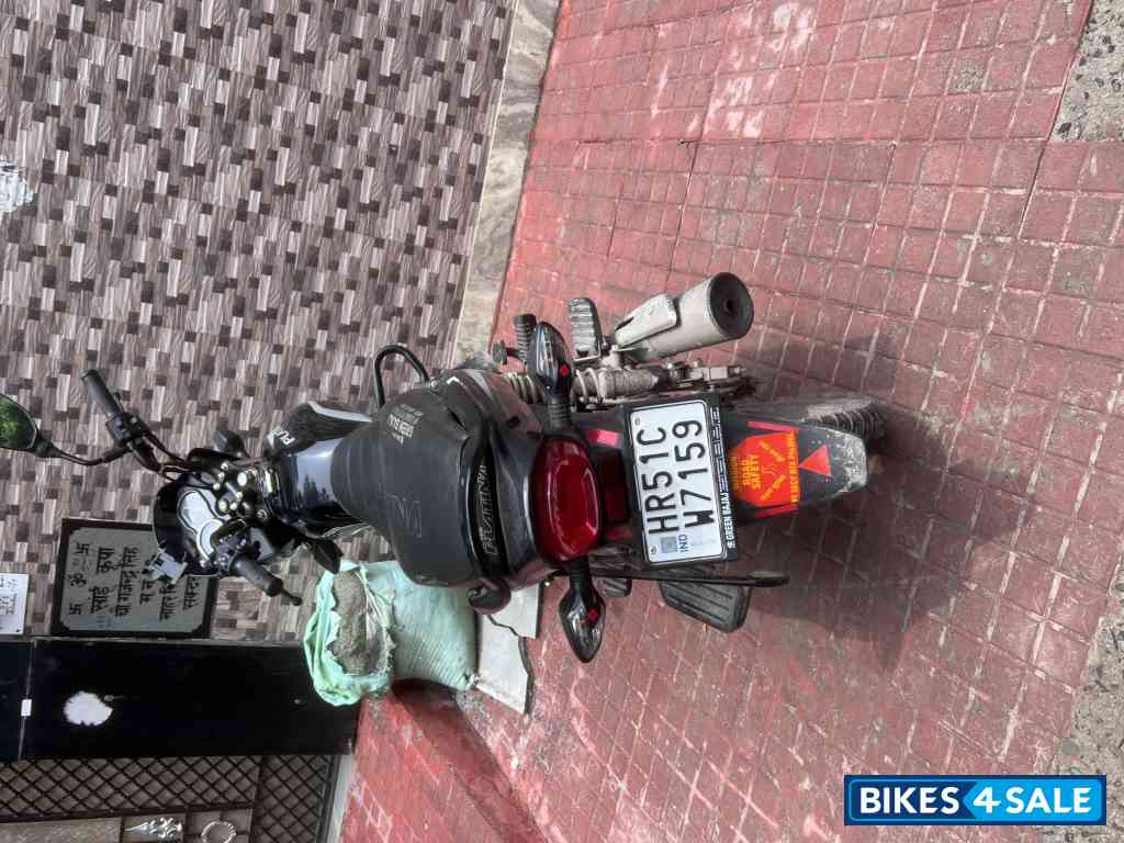 Black Bajaj Platina 110 H-Gear BS6 Black Bajaj Platina 110 H-Gear BS6