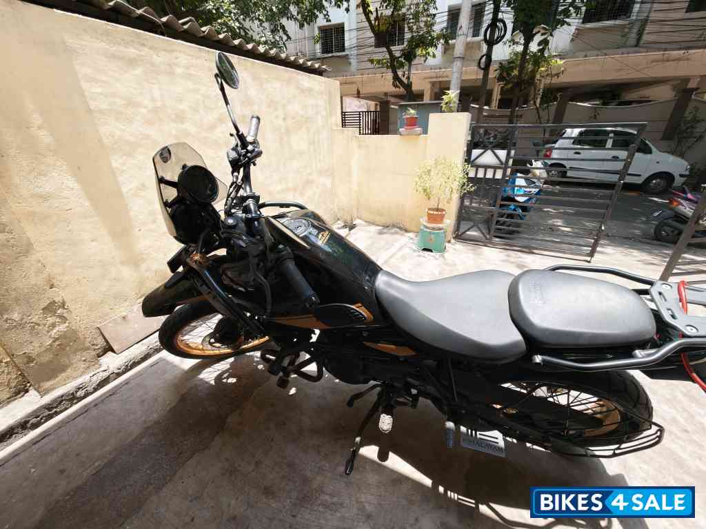 Handle Black Royal Enfield Himalayan 452 Handle Black Royal Enfield Himalayan 452