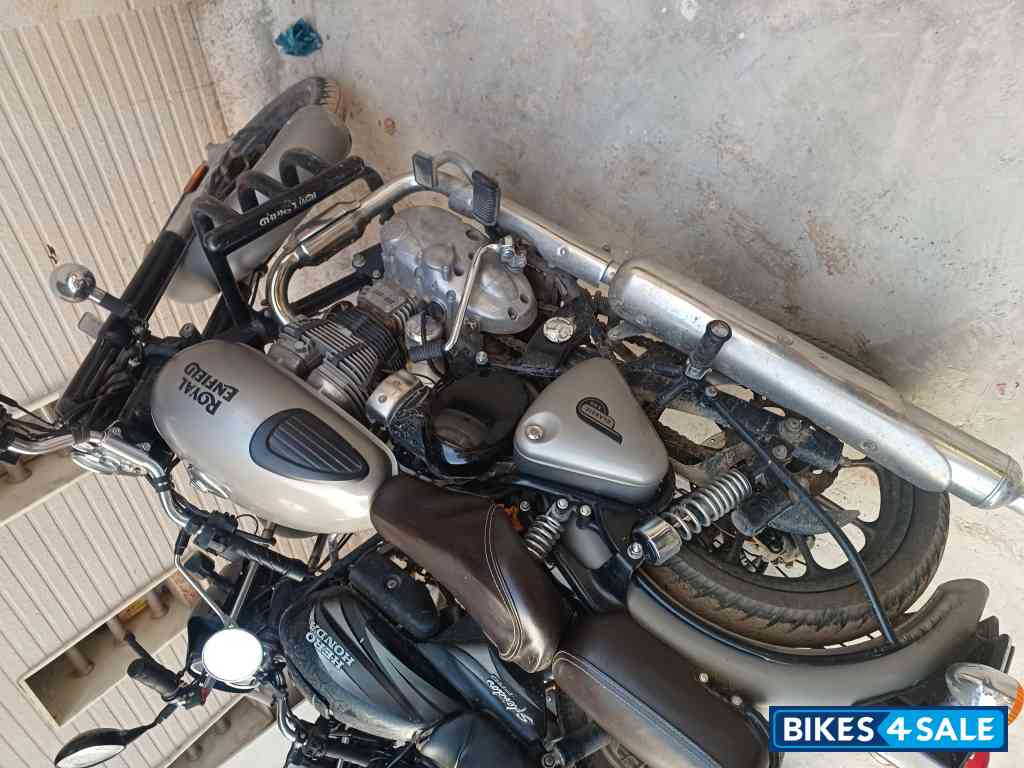 Gun Metal Grey Royal Enfield Classic 350 BS VI