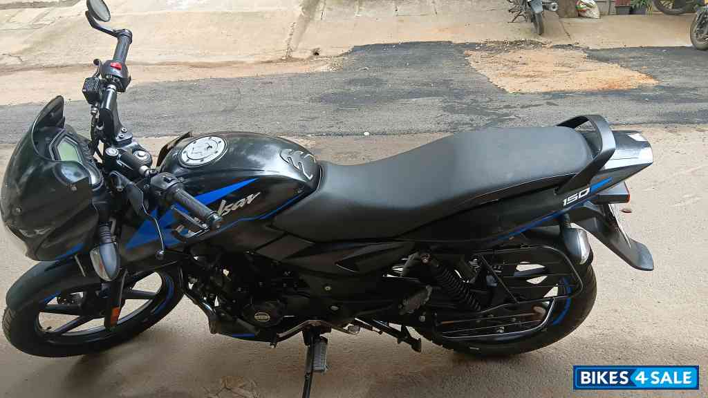 Bajaj Pulsar 150 DTSi Bajaj Pulsar 150 DTSi