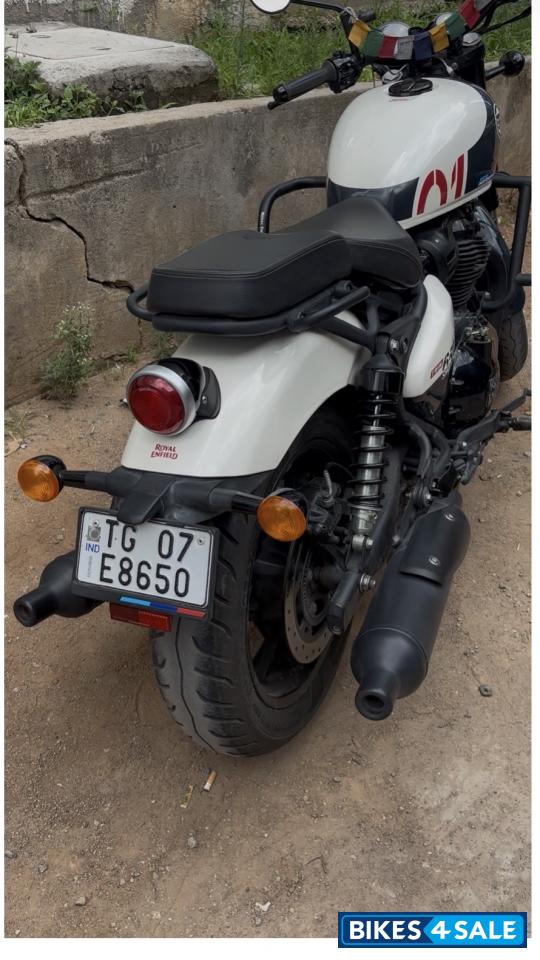Stencil White Royal Enfield Shotgun 650 Stencil White Royal Enfield Shotgun 650