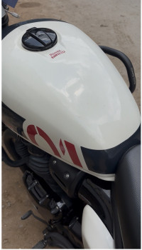Stencil White Royal Enfield Shotgun 650