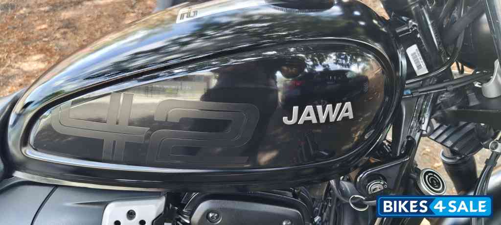 Black Jawa 42 FJ Black Jawa 42 FJ