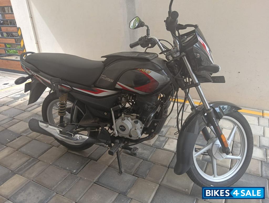 Black Bajaj Platina 100 ES BS6