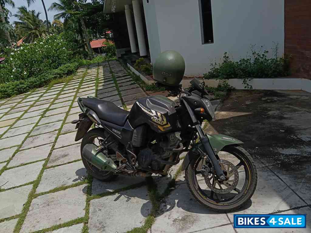 Yamaha FZ