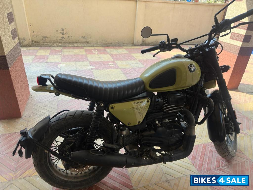 Outlaw Olive Yezdi Scrambler Single Tone Outlaw Olive Yezdi Scrambler Single Tone