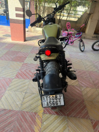 Outlaw Olive Yezdi Scrambler Single Tone