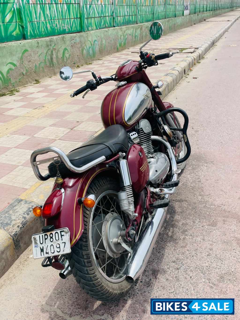 Maroon Jawa 350 Maroon Jawa 350