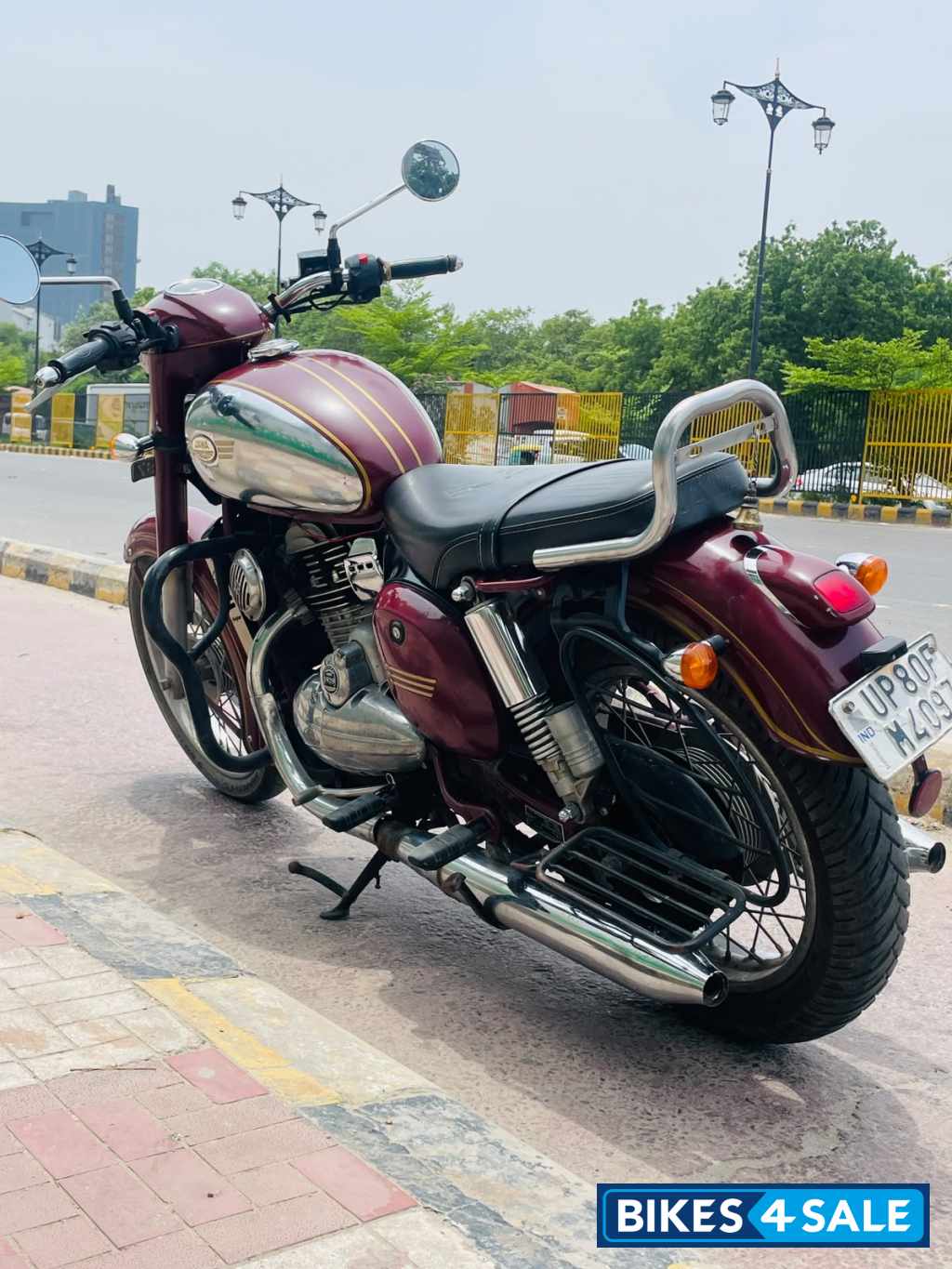 Maroon Jawa 350 Maroon Jawa 350