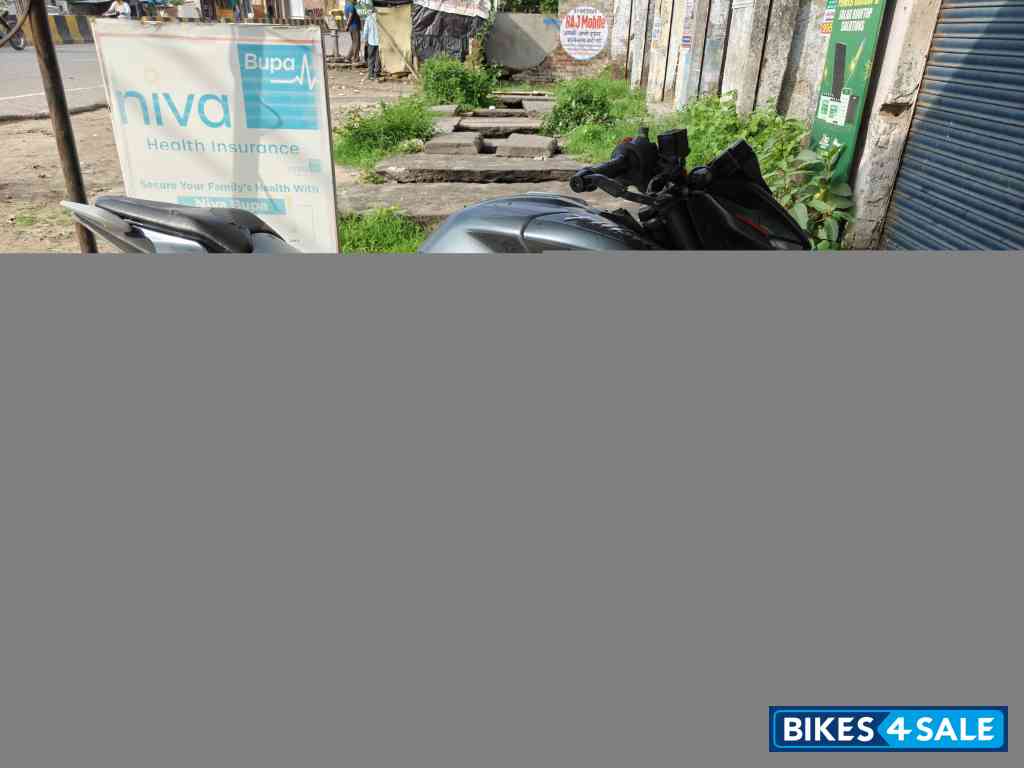Grey Bajaj Pulsar N250