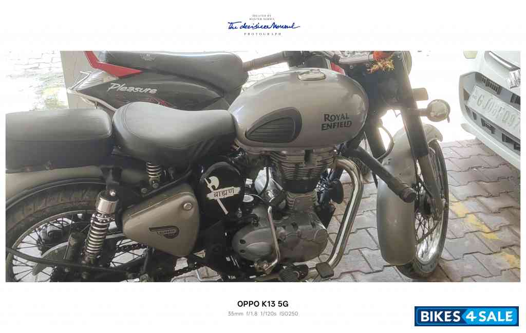 Royal Enfield Classic Gunmetal Grey Royal Enfield Classic Gunmetal Grey