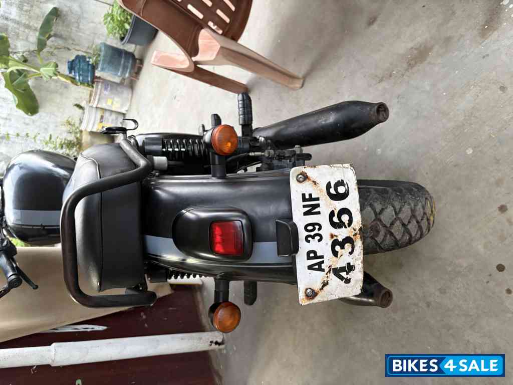 Black Jawa 42 Dual Channel ABS AllStar Black Black Jawa 42 Dual Channel ABS AllStar Black