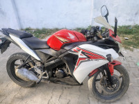 Honda CBR 150R 2013 Model