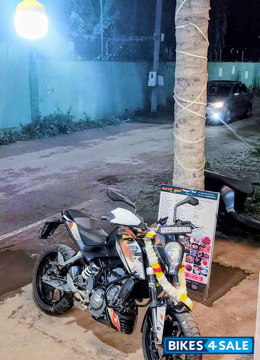 KTM Duke 200