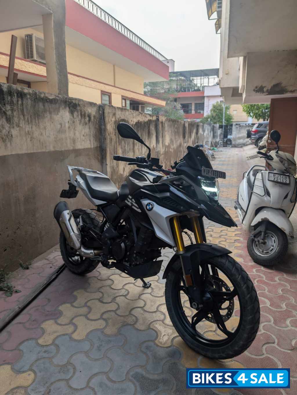 Black BMW G 310 GS Black BMW G 310 GS