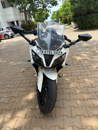 Polar White BMW G 310 RR