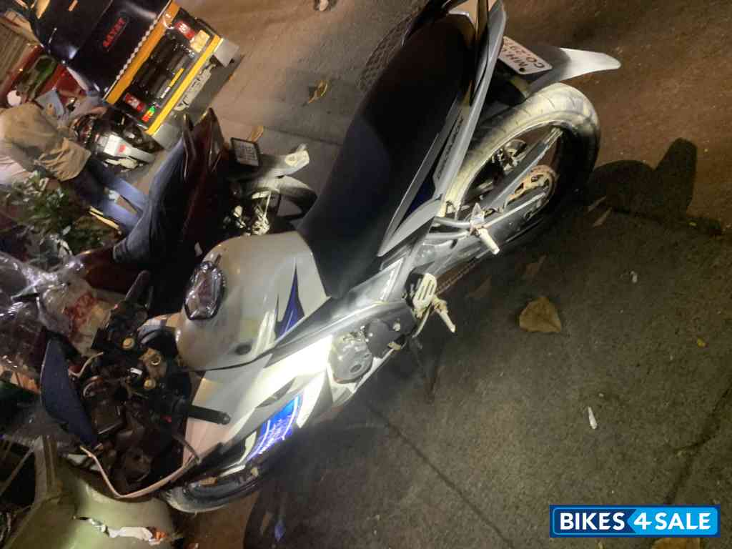 Yamaha YZF R15 S Yamaha YZF R15 S