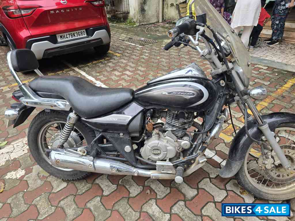 Bajaj Avenger Cruise 220 BS6