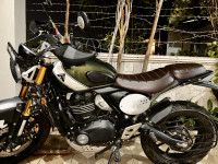 Green Triumph Scrambler 400 X