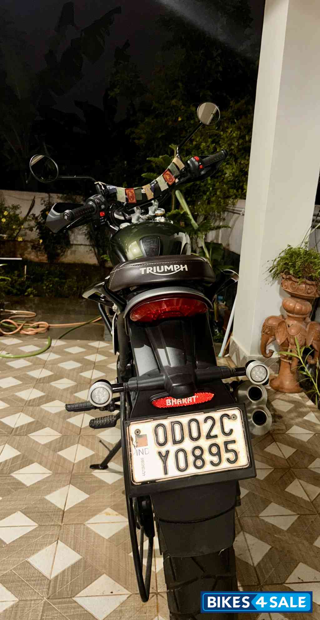 Green Triumph Scrambler 400 X Green Triumph Scrambler 400 X
