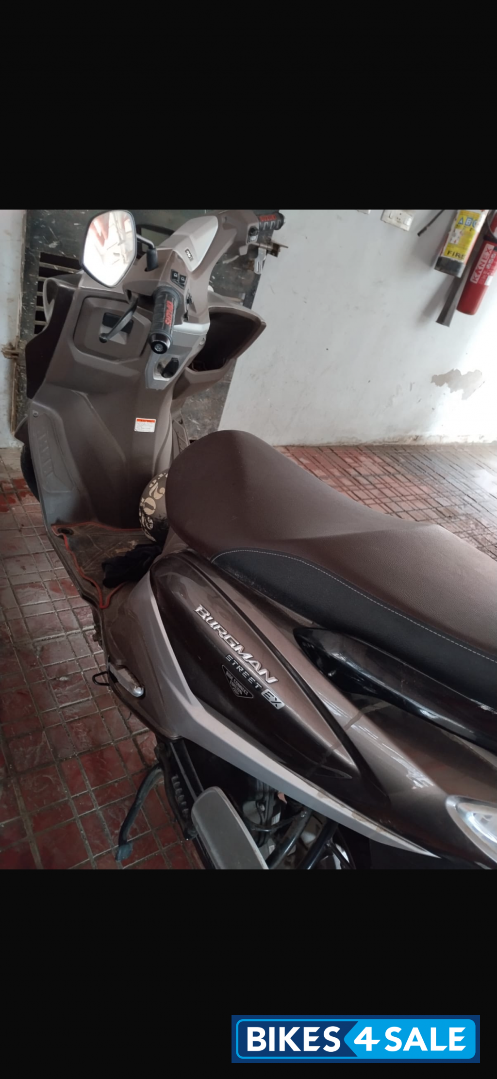 Suzuki Burgman Street EX Suzuki Burgman Street EX