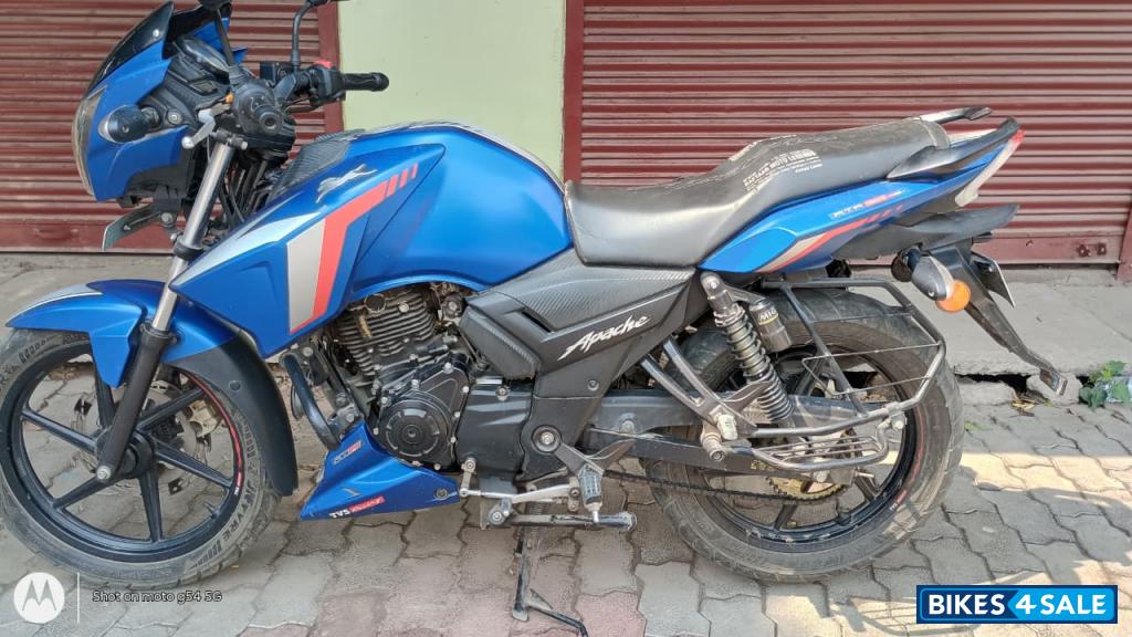 Blue TVS Apache RTR 160