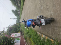 Blue Suzuki Gixxer SF