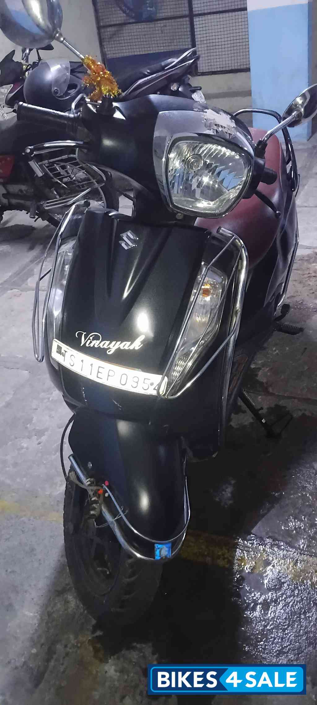 Black With Brown Seat Suzuki Access 125 Black With Brown Seat Suzuki Access 125