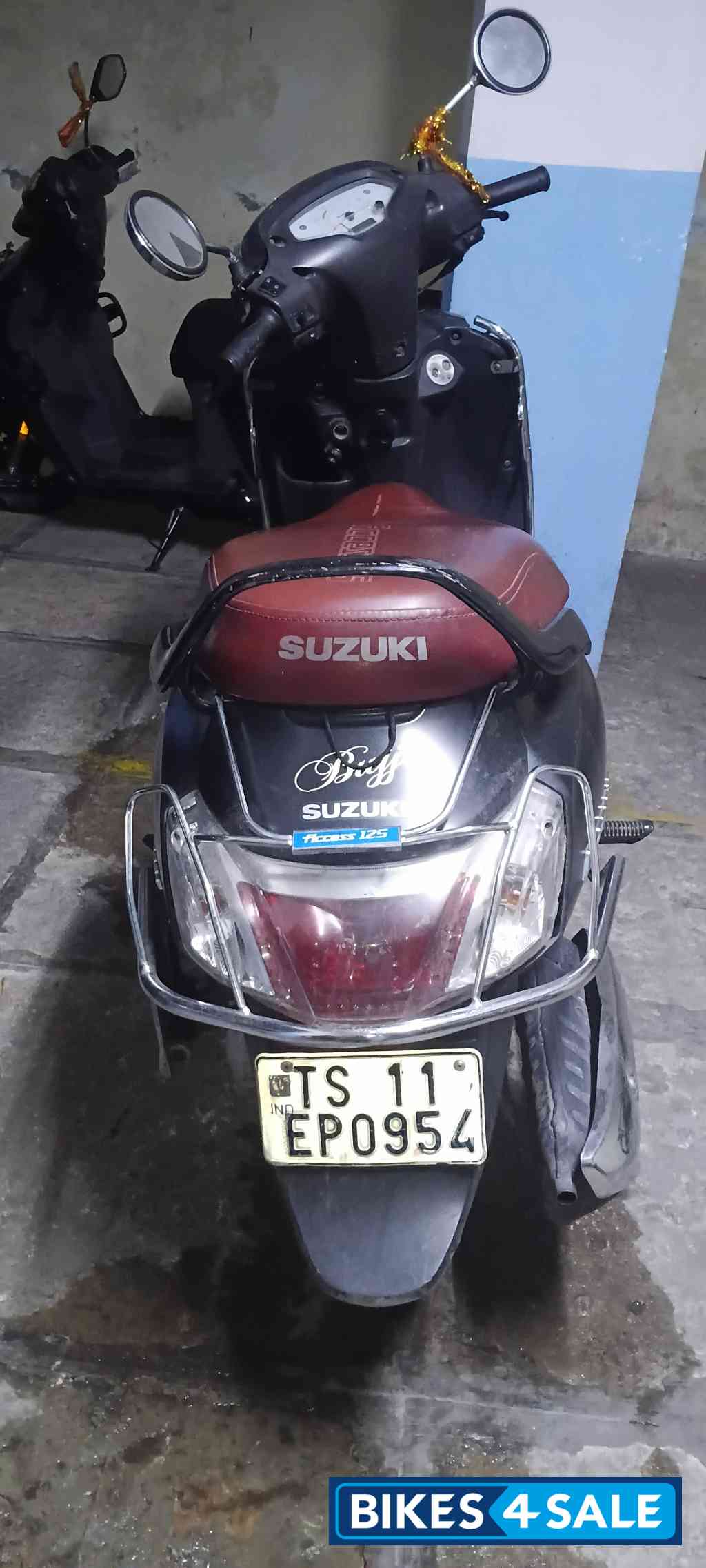 Black With Brown Seat Suzuki Access 125 Black With Brown Seat Suzuki Access 125